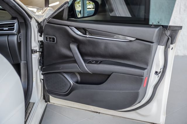 Used 2018 Maserati Ghibli RWD image 51