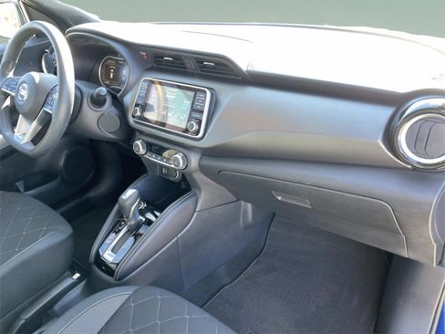 Used 2020 Nissan Kicks SV image 18