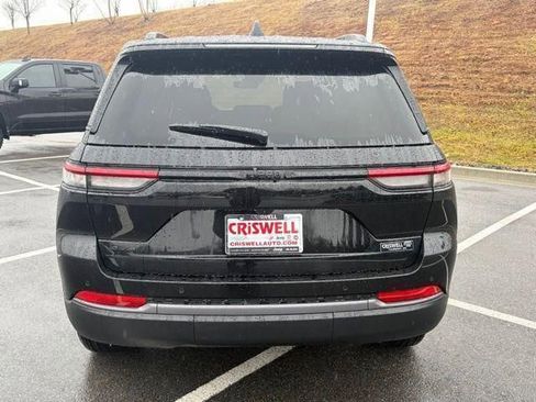 New 2026 Jeep Grand Cherokee Laredo image 6