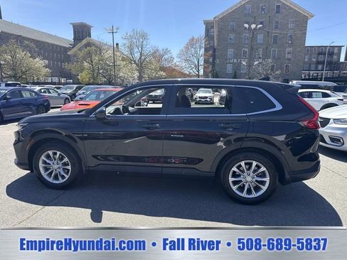 Used 2025 Honda CR-V EX image 9