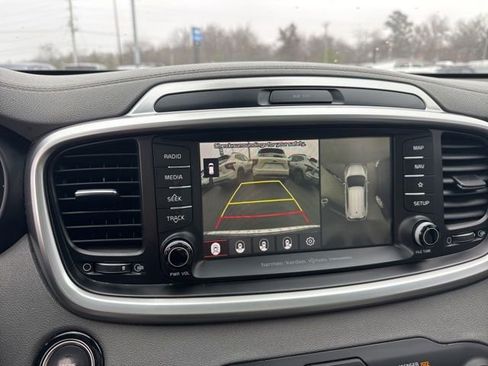 Used 2020 Kia Sorento SX image 28