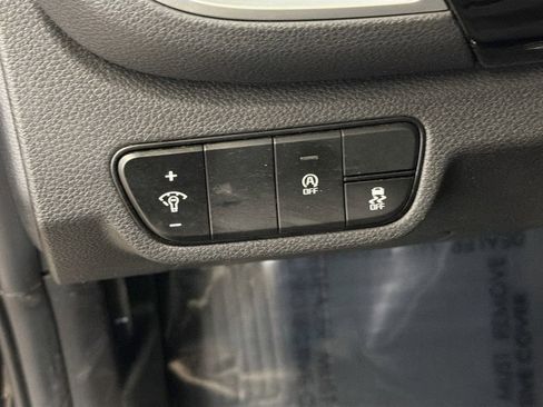 Used 2024 Kia Seltos S AWD/4WD image 13