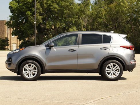 Used 2017 Kia Sportage LX AWD/4WD image 4