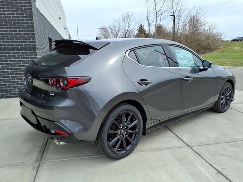 New 2026 MAZDA MAZDA3 Hatchback w/Premium Plus Pkg AWD/4WD image 8