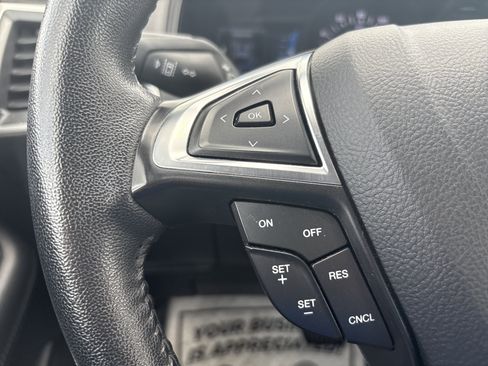 Used 2024 Ford Edge SEL image 20