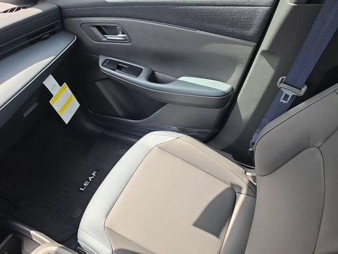 New 2026 Nissan Leaf SV+ w/ Floor Mat Package (SV+) FWD image 15