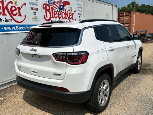 New 2025 Jeep Compass Latitude w/ Convenience Group image 3