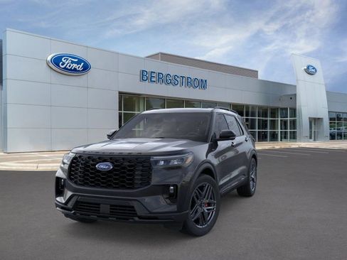 New 2026 Ford Explorer ST-Line w/ ST-Line Street Pack image 2