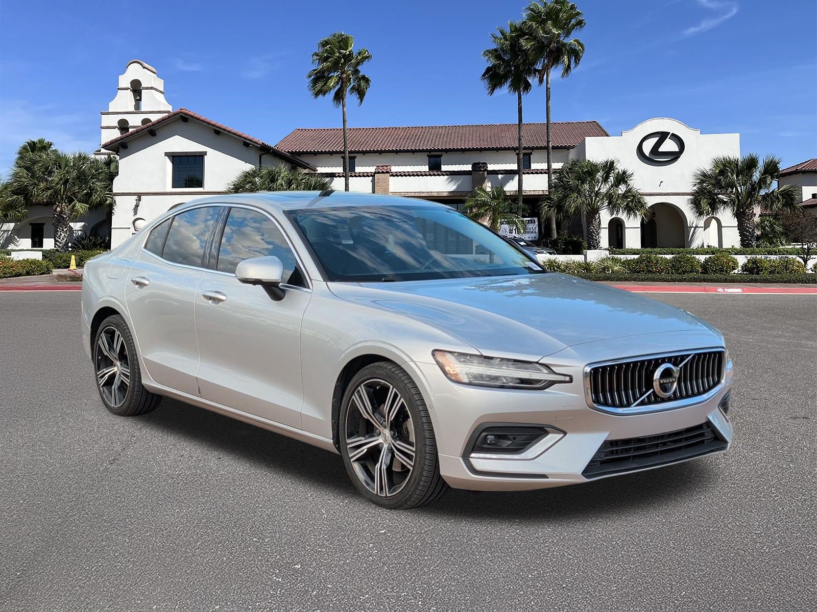 Used 2022 Volvo S60 B5 Inscription w/ Advanced Package FWD image 1