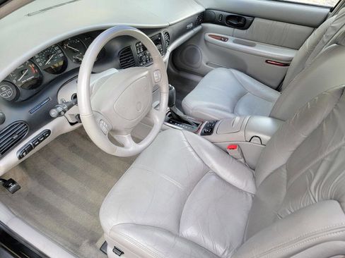 Used 2000 Buick Regal GS w/ Luxury Pkg FWD image 9
