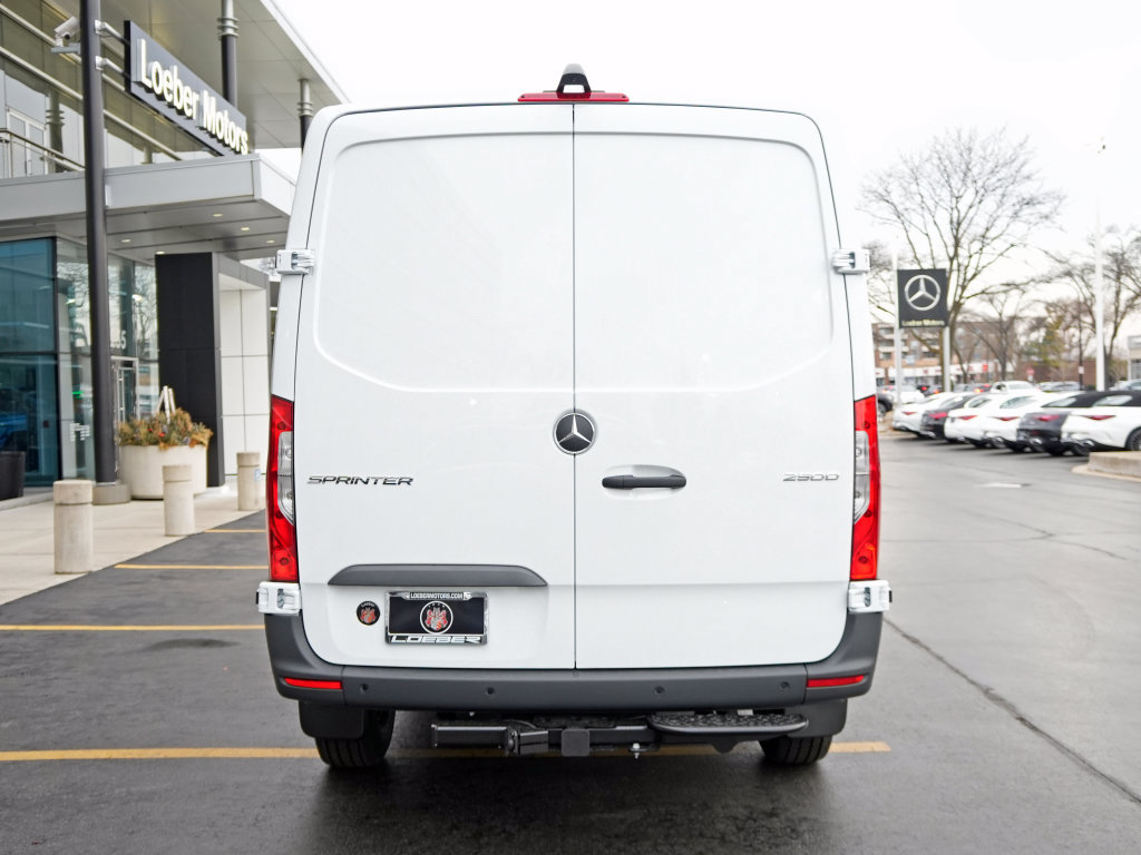 Used 2026 Mercedes-Benz Sprinter 2500 image 4