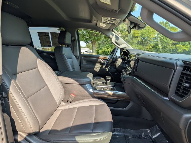 Used 2025 Chevrolet Silverado 1500 RST w/ Convenience Package II AWD/4WD image 13