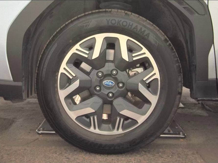 Used 2025 Subaru Forester Premium AWD/4WD image 19