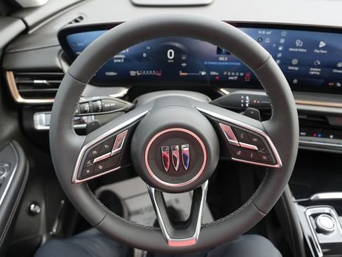 Used 2025 Buick Envision Avenir AWD/4WD image 29