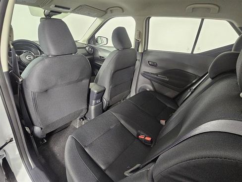 New 2025 Nissan Kicks S image 26