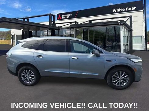Used 2024 Buick Enclave Premium image 1