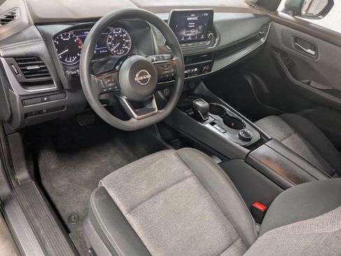 Used 2023 Nissan Rogue SV AWD/4WD image 12