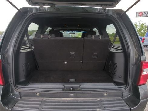 Used 2016 Ford Expedition XLT AWD/4WD image 32