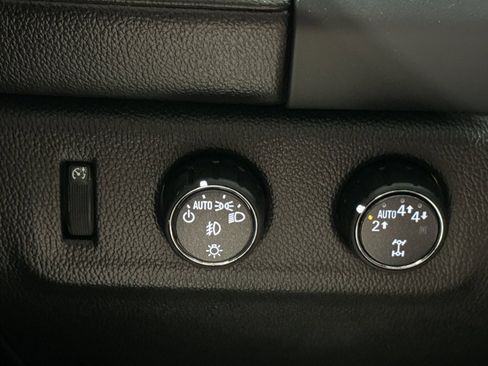 Used 2021 GMC Canyon Elevation image 33