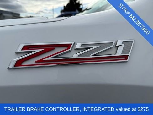 Used 2021 Chevrolet Silverado 1500 LT Trail Boss w/ Convenience Package II image 3