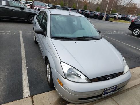 Used 2002 Ford Focus SE image 6