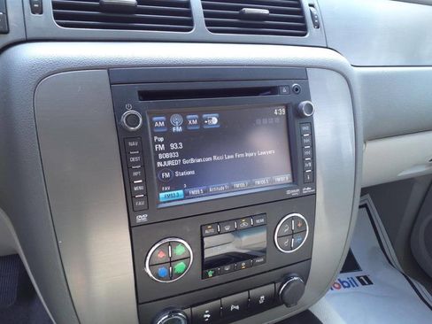 Used 2014 Chevrolet Tahoe LT image 17