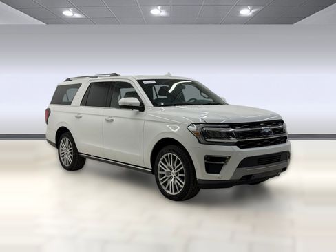 Used 2022 Ford Expedition Max Limited image 5