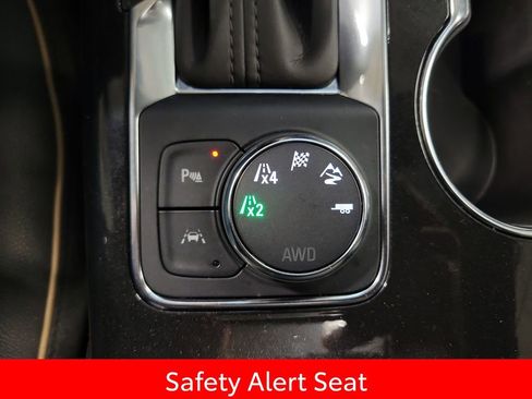 Used 2023 Chevrolet Blazer Premier w/ Driver Confidence II Package image 16