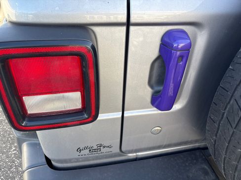 Used 2020 Jeep Wrangler Unlimited Sahara image 1