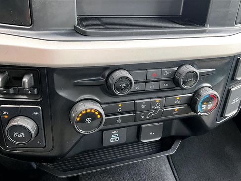 Used 2025 Ford F250 XLT AWD/4WD image 33
