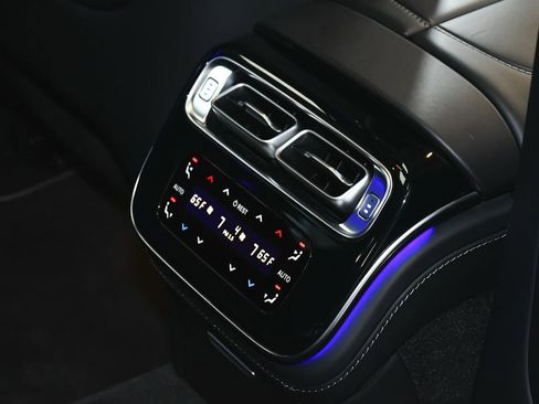 Used 2024 Mercedes-Benz S 580 4MATIC Sedan image 61