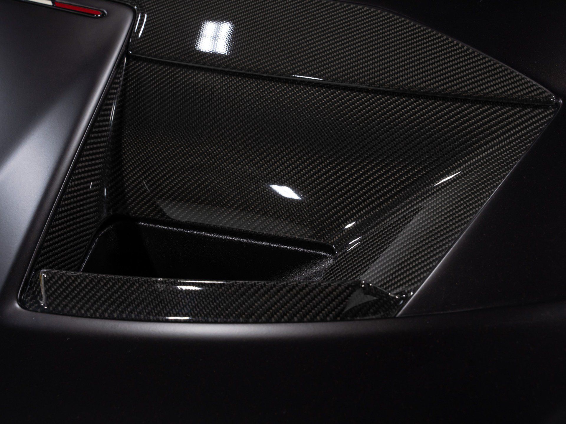 Used 2024 Lamborghini Huracan STO RWD image 18