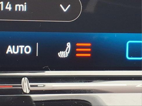 New 2026 Volkswagen Tiguan SE image 18