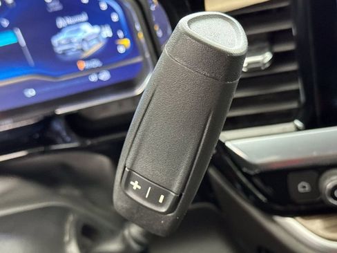 Used 2022 Chevrolet Silverado 1500 RST image 19