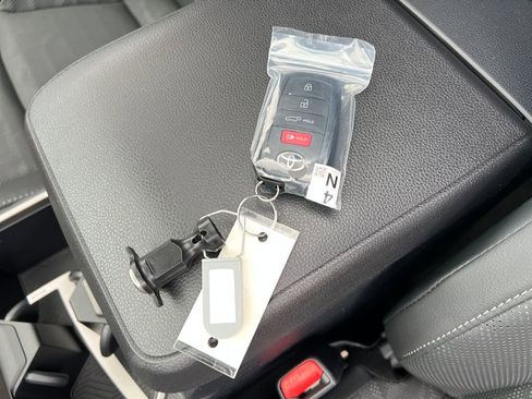 New 2026 Toyota 4Runner TRD Off-Road Premium AWD/4WD image 29