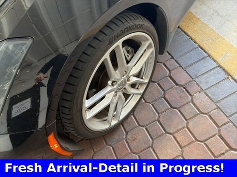 Used 2019 Chevrolet Corvette Stingray w/ Battery Protection Package image 9