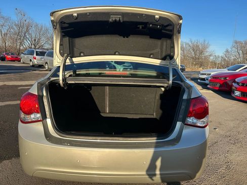 Used 2016 Chevrolet Cruze LTZ w/ Enhanced Safety Package image 34