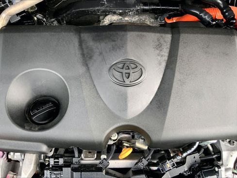 Used 2024 Toyota RAV4 SE AWD/4WD image 32