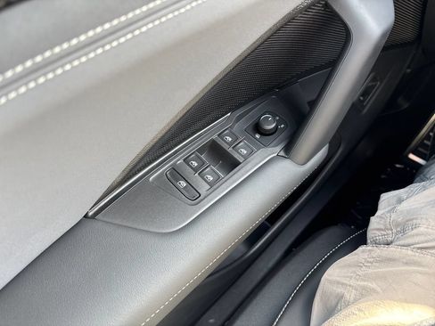 New 2026 Volkswagen Tiguan SE R-Line AWD/4WD image 10