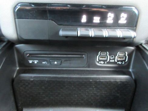 Used 2019 RAM 1500 Big Horn AWD/4WD image 32