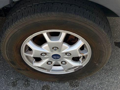 Used 2016 Ford Transit 350 XLT image 21