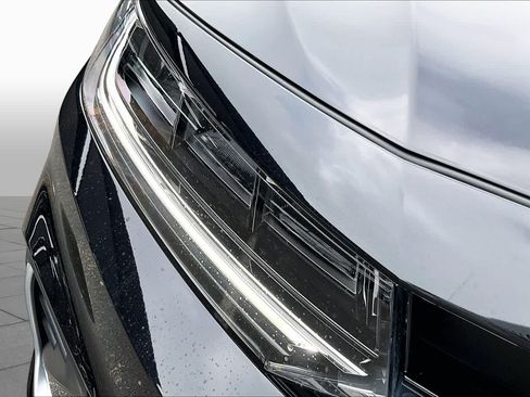New 2026 Volkswagen Jetta SE FWD image 13
