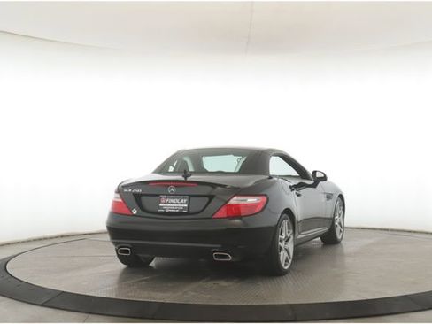 Used 2015 Mercedes-Benz SLK 250 image 7