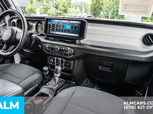 Used 2025 Jeep Wrangler Unlimited Sport AWD/4WD image 25