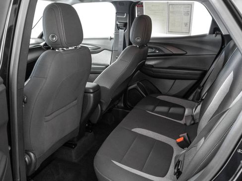 Used 2026 Chevrolet TrailBlazer LS w/ LS Convenience Package FWD image 35
