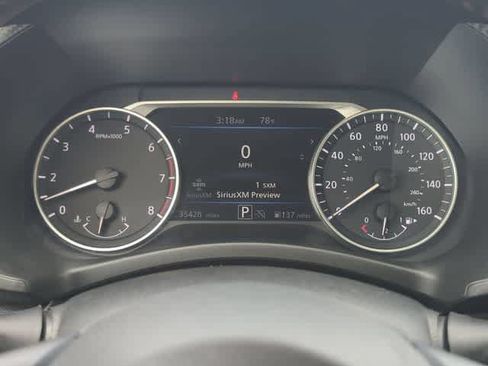 Used 2025 Nissan Sentra SR FWD image 31