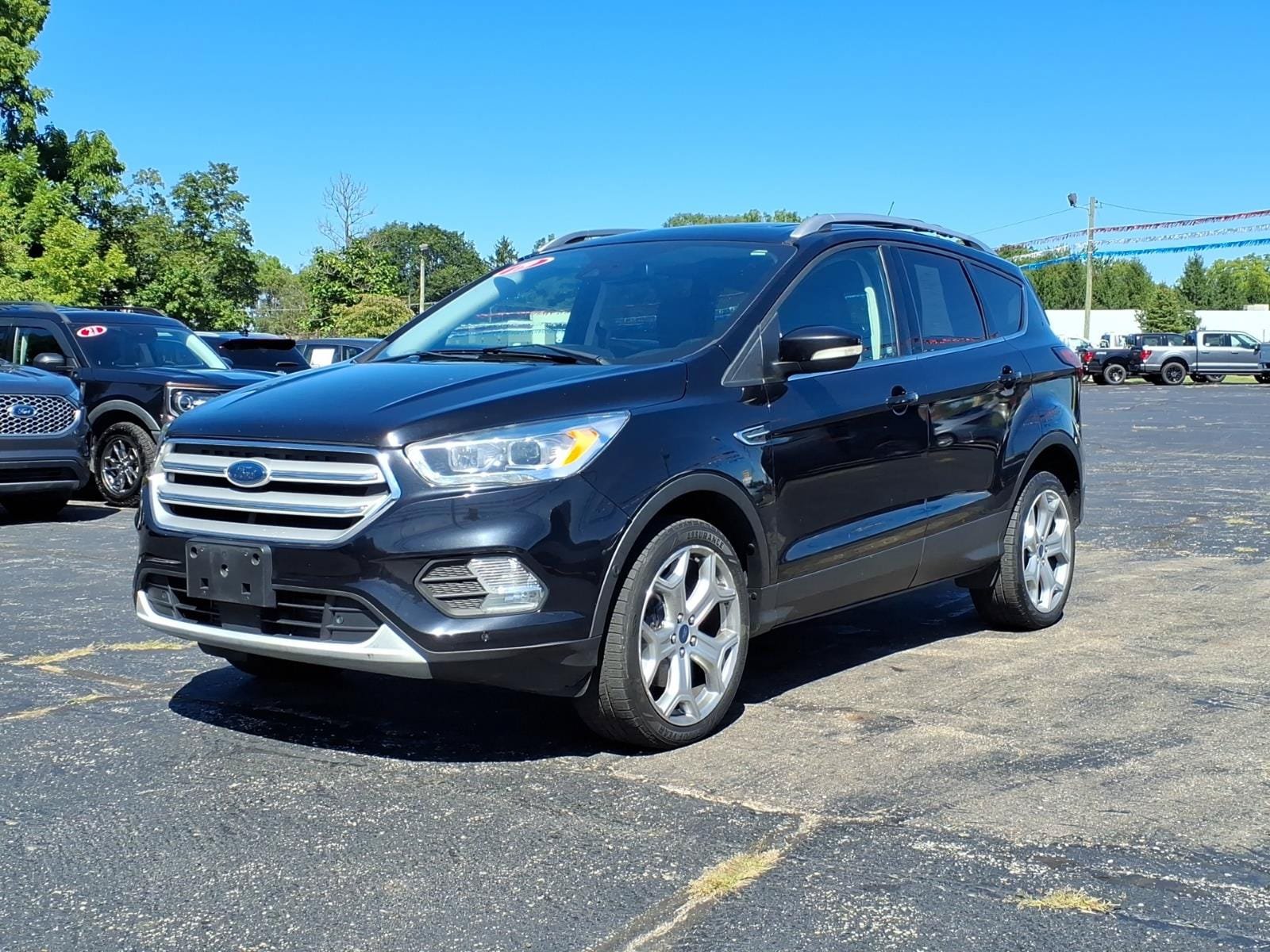 Used 2019 Ford Escape Titanium AWD/4WD image 3