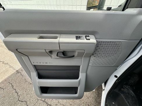 New 2027 Ford E-350 and Econoline 350 Super Duty w/ Power Equipment Group image 15