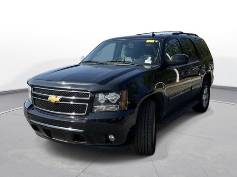 Used 2012 Chevrolet Tahoe LT w/ Luxury Package image 2