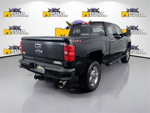 Used 2019 Chevrolet Silverado 2500 High Country image 5
